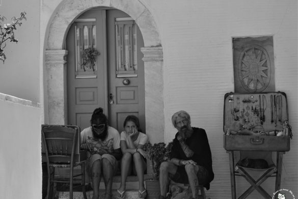 tinos-black-and-white