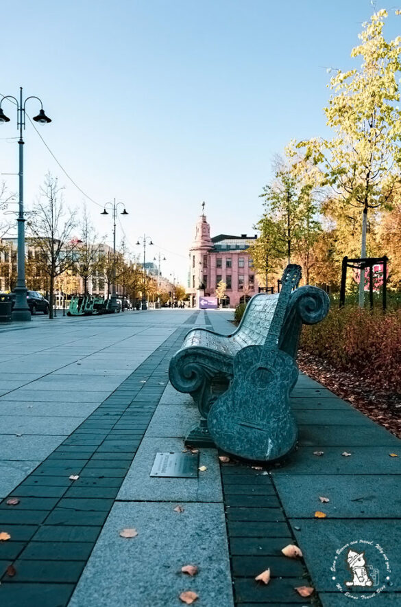 vilnius-JOG_6564 Bench in memory of Vytautas Kernagius