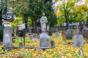 Bernardine Cemetery (Lithuanian: Bernardinų kapinės-Mister Evans