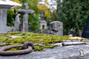 Bernardine Cemetery (Lithuanian: Bernardinų kapinės-Mister Evans