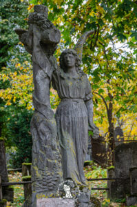 Bernardine Cemetery (Lithuanian: Bernardinų kapinės-Mister Evans
