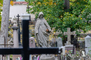 Bernardine Cemetery (Lithuanian: Bernardinų kapinės-Mister Evans