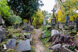 Bernardine Cemetery (Lithuanian: Bernardinų kapinės-Mister Evans