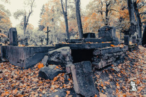 Bernardine Cemetery (Lithuanian: Bernardinų kapinės-Mister Evans