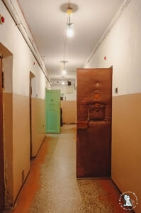 Μουσείο γενοκτονίας- υπόγεια βασανιστηρίων