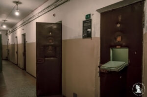 Μουσείο γενοκτονίας- υπόγεια βασανιστηρίων