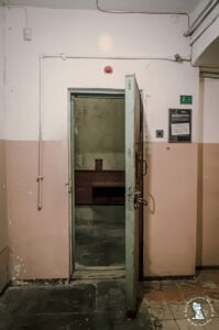 Μουσείο γενοκτονίας- υπόγεια βασανιστηρίων