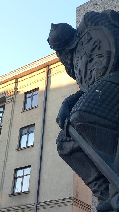 20241018_173918 kaunas mobile archive-mr. evans