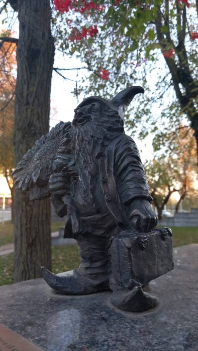 20241018_175837 kaunas mobile archive-mr. evans